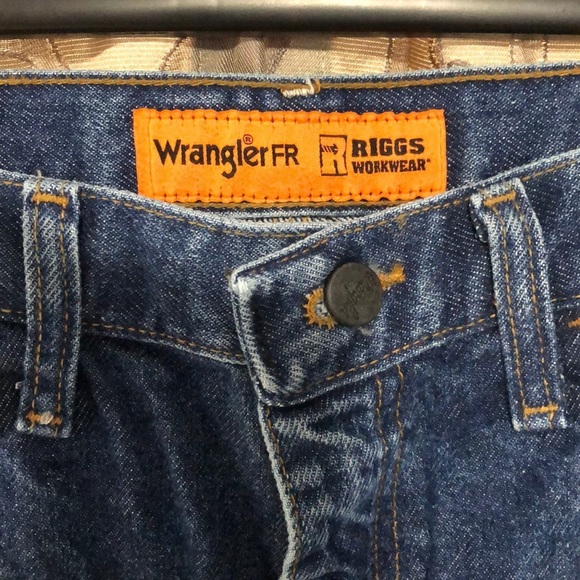 Riggs by wrangler FR jeans, relaxed fit 34x32 - Picture 3 of 5